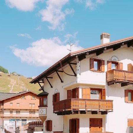 Residence L'Arcobi Livigno Exteriör bild