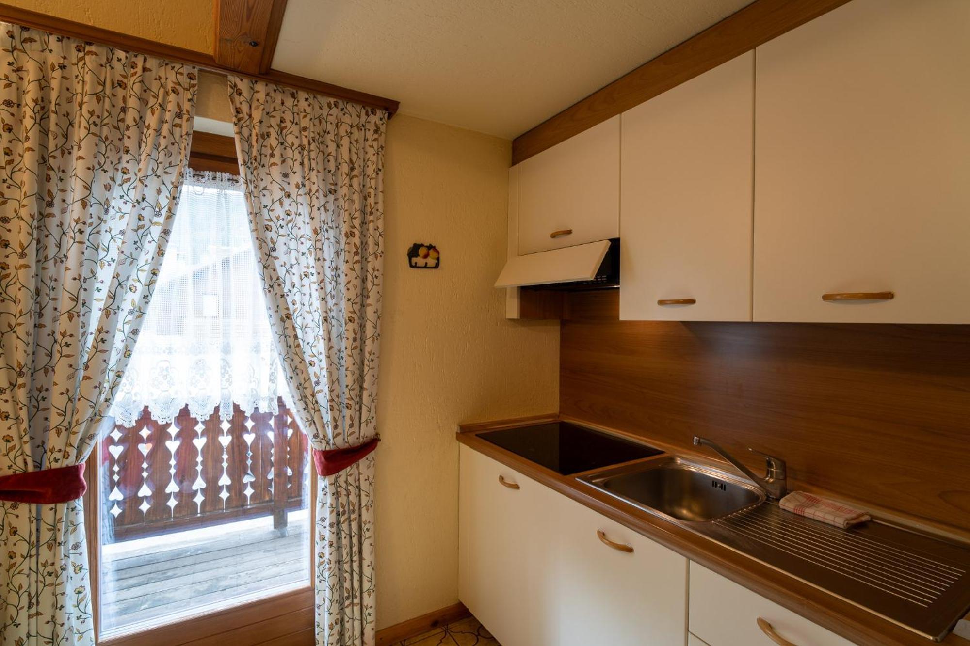 Residence L'Arcobi Livigno Exteriör bild